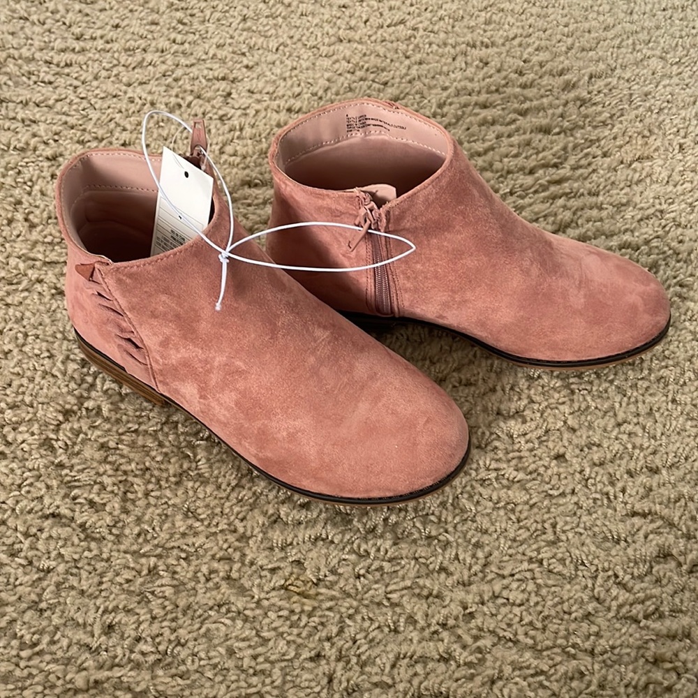 Cat and Jack girls booties, size 4